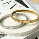 BRACELETE CORAÇÕES